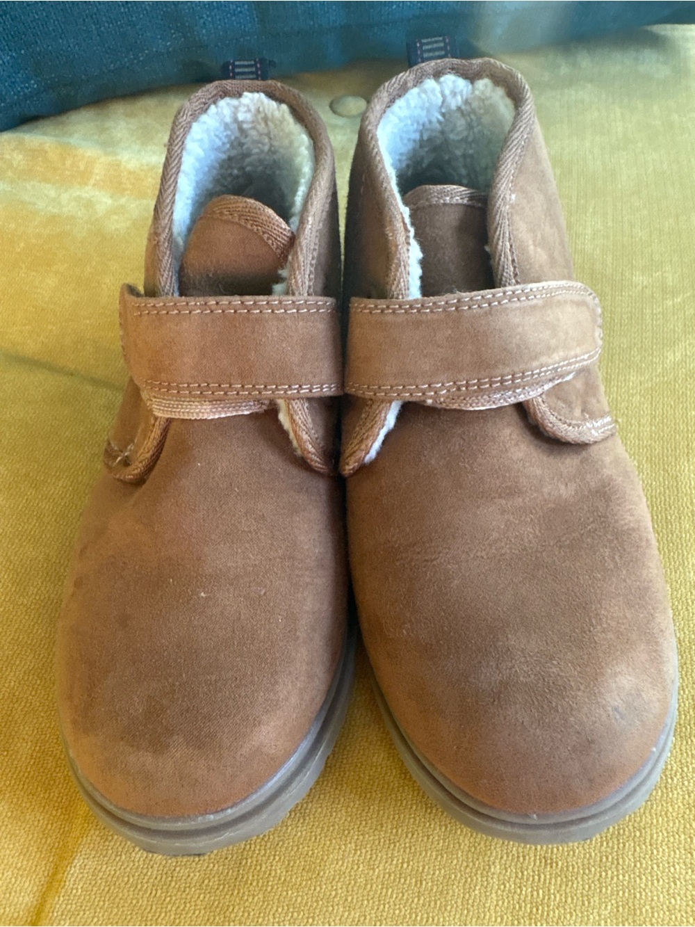 Kids Brown Suede Slip-On Boots with Shearling Lining Size 11